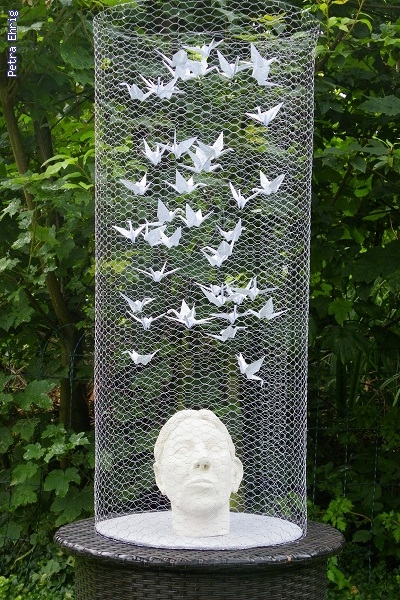 http://www.petra-ehrig.de/pixlie/cache/vs_Skulptur%202017_Im%20Gehege%20meiner%20Erinnerungen%202017%20gebrannter%20Ton%20Draht%20Filz%20Papier%20100x40x40cm.jpg